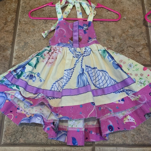 Outfits - Picture 6 of 8